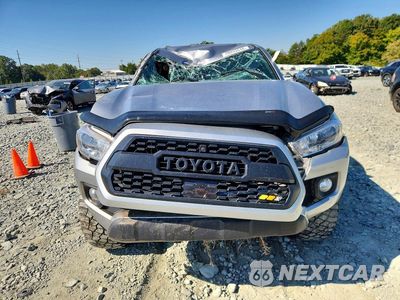 Piąte zdjęcie samochodu w środku: 2023 TOYOTA TACOMA TRD OFF-ROAD VIN:3TMCZ5AN5PM637242 - miniatura