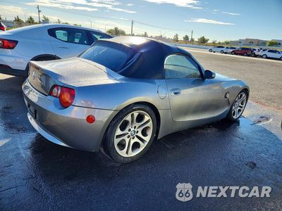 Trzecie zdjęcie samochodu z tyłu: 2003 BMW Z4 VIN:4USBT534X3LU00348 - miniatura