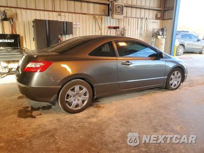 Trzecie zdjęcie samochodu z tyłu: 2008 HONDA CIVIC LX VIN:2HGFG12688H553467 - miniatura