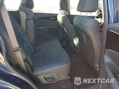 Zdjęcie 11 z 13 samochodu: 2019 KIA SORENTO LX V6 VIN:5XYPG4A50KG495132 - miniatura
