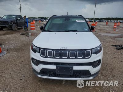 Piąte zdjęcie samochodu w środku: 2022 JEEP COMPASS ALTITUDE FWD VIN:3C4NJDCB7NT159535 - miniatura