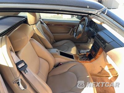 Piąte zdjęcie samochodu w środku: 2002 MERCEDES-BENZ SL 500 VIN:WDBFA68F82F201324 - miniatura