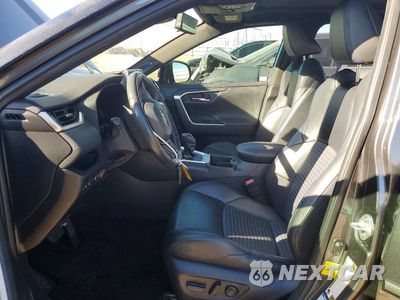 Zdjęcie 7 z 12 samochodu: 2019 TOYOTA RAV4 XSE VIN:JTMEWRFVXKD522688 - miniatura