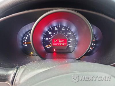 Zdjęcie 9 z 13 samochodu: 2016 KIA SOUL BASE VIN:KNDJN2A2XG7325144 - miniatura