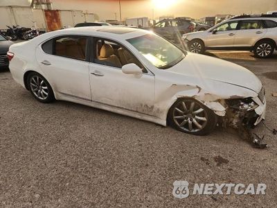 Czwarte zdjęcie samochodu z boku: 2008 LEXUS LS 460L VIN:JTHGL46F285027710 - miniatura