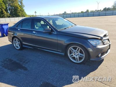 Czwarte zdjęcie samochodu z boku: 2010 MERCEDES-BENZ C 300 4MATIC VIN:WDDGF8BB2AF463353 - miniatura