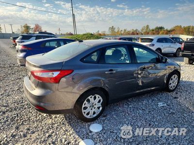 Trzecie zdjęcie samochodu z tyłu: 2012 FORD FOCUS SE VIN:1FAHP3F22CL448466 - miniatura