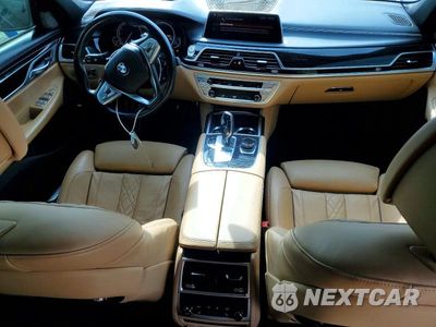 Zdjęcie 8 z 12 samochodu: 2019 BMW 750 XI VIN:WBA7F2C53KB240535 - miniatura