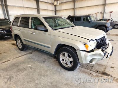 Czwarte zdjęcie samochodu z boku: 2008 JEEP GRAND CHEROKEE LAREDO VIN:1J8HR48N88C205049 - miniatura