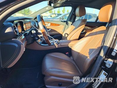 Zdjęcie 7 z 13 samochodu: 2017 MERCEDES-BENZ E 300 4MATIC VIN:WDDZF4KB0HA277383 - miniatura
