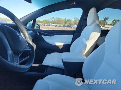 Zdjęcie 7 z 14 samochodu: 2019 TESLA MODEL X VIN:5YJXCBE43KF203305 - miniatura