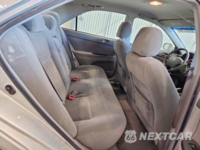 Zdjęcie 10 z 12 samochodu: 2005 TOYOTA CAMRY LE VIN:4T1BE32K35U070002 - miniatura