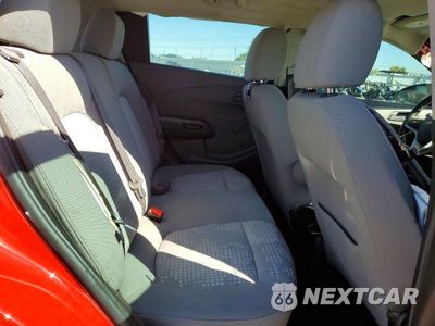 Zdjęcie 10 z 13 samochodu: 2020 CHEVROLET SONIC VIN:1G1JG6SB7L4125343 - miniatura
