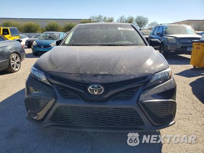 Piąte zdjęcie samochodu w środku: 2021 TOYOTA CAMRY SE VIN:4T1G11AK3MU420993 - miniatura