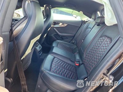 Zdjęcie 10 z 13 samochodu: 2023 AUDI RS5 VIN:WUAAWCF56PA902778 - miniatura