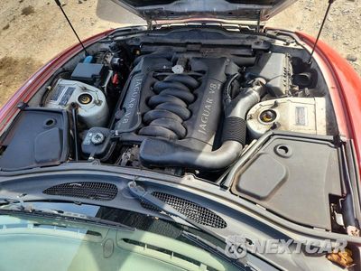 Zdjęcie 11 z 12 samochodu: 2002 JAGUAR XK8 VIN:SAJDA42C82NA28085 - miniatura
