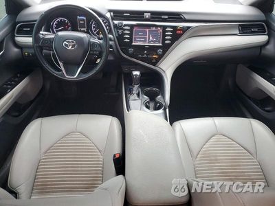Zdjęcie 8 z 12 samochodu: 2020 TOYOTA CAMRY SE VIN:4T1G11AK3LU510188 - miniatura
