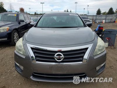 Piąte zdjęcie samochodu w środku: 2015 NISSAN ALTIMA 2.5 S VIN:1N4AL3AP1FC498182 - miniatura