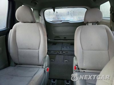 Zdjęcie 10 z 13 samochodu: 2019 KIA SEDONA LX VIN:KNDMB5C14K6550833 - miniatura