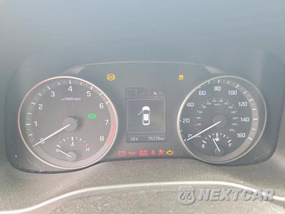 Zdjęcie 9 z 12 samochodu: 2018 HYUNDAI ELANTRA SEL VIN:5NPD84LF0JH342747 - miniatura