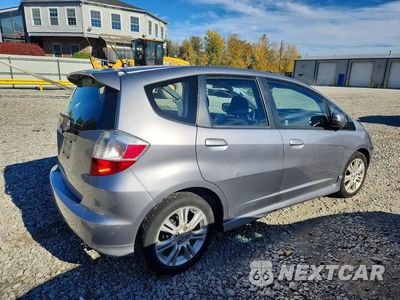 Trzecie zdjęcie samochodu z tyłu: 2009 HONDA FIT SPORT VIN:JHMGE884X9S029298 - miniatura