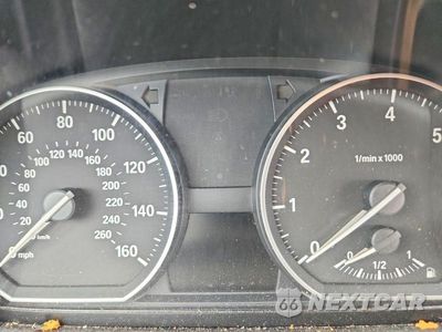 Zdjęcie 9 z 12 samochodu: 2011 BMW 128 I VIN:WBAUP9C5XBVL90309 - miniatura