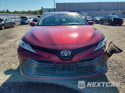 Piąte zdjęcie samochodu w środku: 2018 TOYOTA CAMRY XLE VIN:4T1B21HK6JU503150 - miniatura