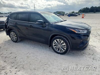 Czwarte zdjęcie samochodu z boku: 2021 TOYOTA HIGHLANDER PLATINUM VIN:5TDFZRAHXMS082394 - miniatura