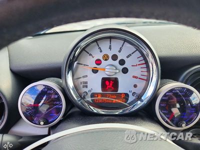 Zdjęcie 9 z 12 samochodu: 2009 MINI COOPER S VIN:WMWMF73539TW85622 - miniatura