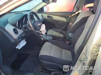 Zdjęcie 7 z 13 samochodu: 2012 CHEVROLET CRUZE LS VIN:1G1PC5SH3C7280121 - miniatura