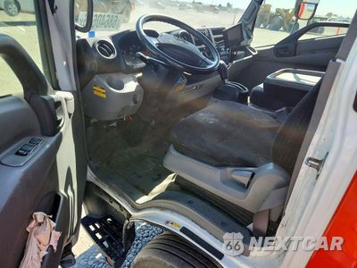Zdjęcie 8 z 13 samochodu: 2018 HINO 195 BOX TRUCK VIN:JHHSDM2H0JK006164 - miniatura