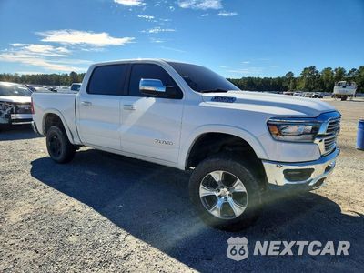 Czwarte zdjęcie samochodu z boku: 2019 RAM 1500 LARAMIE VIN:1C6SRFJT7KN801841 - miniatura