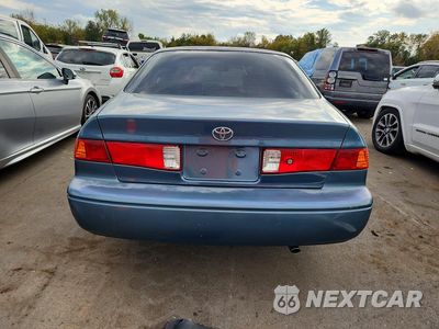 Zdjęcie 6 z 13 samochodu: 2000 TOYOTA CAMRY XLE V6 VIN:4T1BF28KXYU951850 - miniatura
