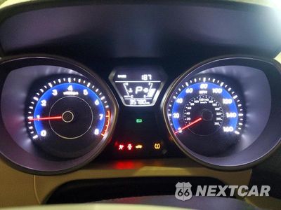Zdjęcie 9 z 12 samochodu: 2016 HYUNDAI ELANTRA SE VIN:5NPDH4AE4GH774132 - miniatura