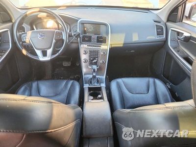 Zdjęcie 8 z 12 samochodu: 2016 VOLVO XC60 T5 PREMIER VIN:YV4612RKXG2795903 - miniatura