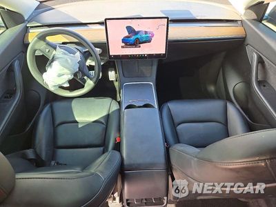 Zdjęcie 8 z 13 samochodu: 2022 TESLA MODEL Y VIN:7SAYGDEF9NF373813 - miniatura