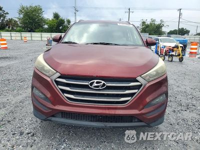 Piąte zdjęcie samochodu w środku: 2016 HYUNDAI TUCSON SE VIN:KM8J33A47GU030531 - miniatura