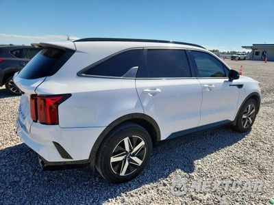 Trzecie zdjęcie samochodu z tyłu: 2022 KIA SORENTO S VIN:5XYRL4LC4NG151890 - miniatura