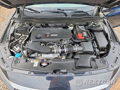 Zdjęcie 11 z 13 samochodu: 2019 HONDA ACCORD TOURING VIN:1HGCV2F93KA027403 - miniatura