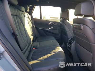 Zdjęcie 10 z 13 samochodu: 2026 BMW X5 M60I VIN:5UX33EU07T9300239 - miniatura