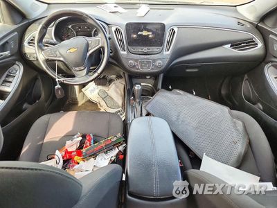 Zdjęcie 8 z 12 samochodu: 2017 CHEVROLET MALIBU LT VIN:1G1ZE5ST0HF158093 - miniatura
