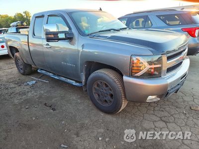 Czwarte zdjęcie samochodu z boku: 2011 CHEVROLET SILVERADO K1500 LT VIN:1GCRKSE37BZ324299 - miniatura