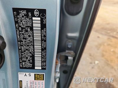 Zdjęcie 12 z 12 samochodu: 2018 TOYOTA PRIUS TWO VIN:JTDKBRFU2J3589330 - miniatura