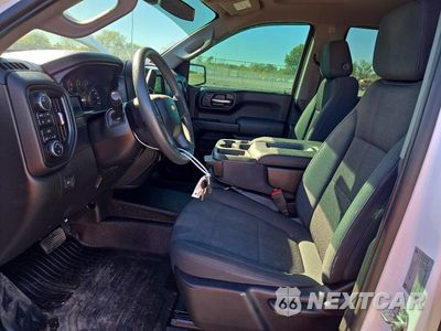 Zdjęcie 7 z 12 samochodu: 2019 CHEVROLET SILVERADO K1500 VIN:1GCRYAEH7KZ254114 - miniatura