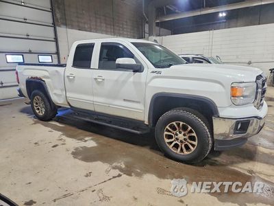 Czwarte zdjęcie samochodu z boku: 2015 GMC SIERRA K1500 SLE VIN:1GTV2UEC1FZ397264 - miniatura