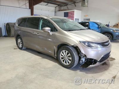 Czwarte zdjęcie samochodu z boku: 2018 CHRYSLER PACIFICA TOURING PLUS VIN:2C4RC1FG2JR261906 - miniatura