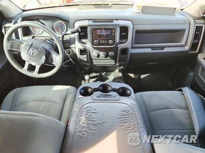 Zdjęcie 8 z 12 samochodu: 2014 RAM 2500 ST VIN:3C6UR5CL9EG300124 - miniatura