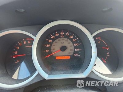 Zdjęcie 9 z 12 samochodu: 2010 TOYOTA TACOMA V6 VIN:3TMLU4EN5AM055782 - miniatura
