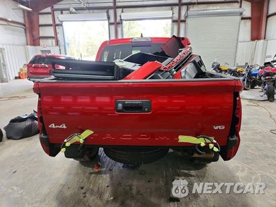 Zdjęcie 6 z 12 samochodu: 2019 TOYOTA TACOMA SR5 V6 VIN:3TMCZ5AN7KM272281 - miniatura