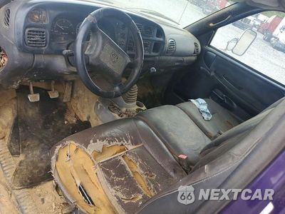 Zdjęcie 8 z 12 samochodu: 2000 DODGE RAM 3500 VIN:3B6MC3665YM201721 - miniatura